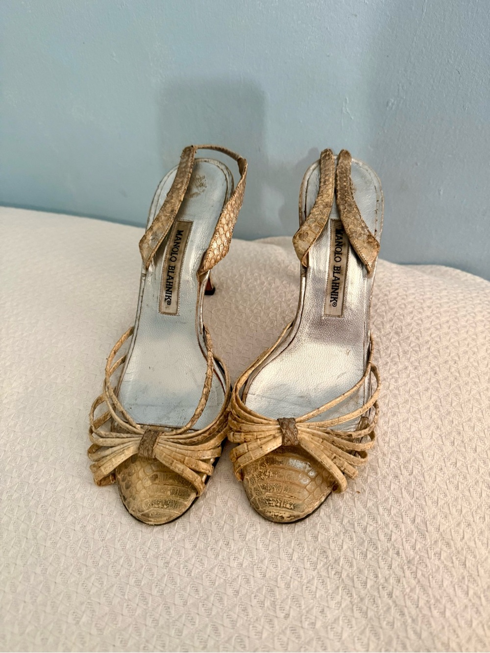 Manolo Blahnik Metallic Gold Knot Slingback Heels